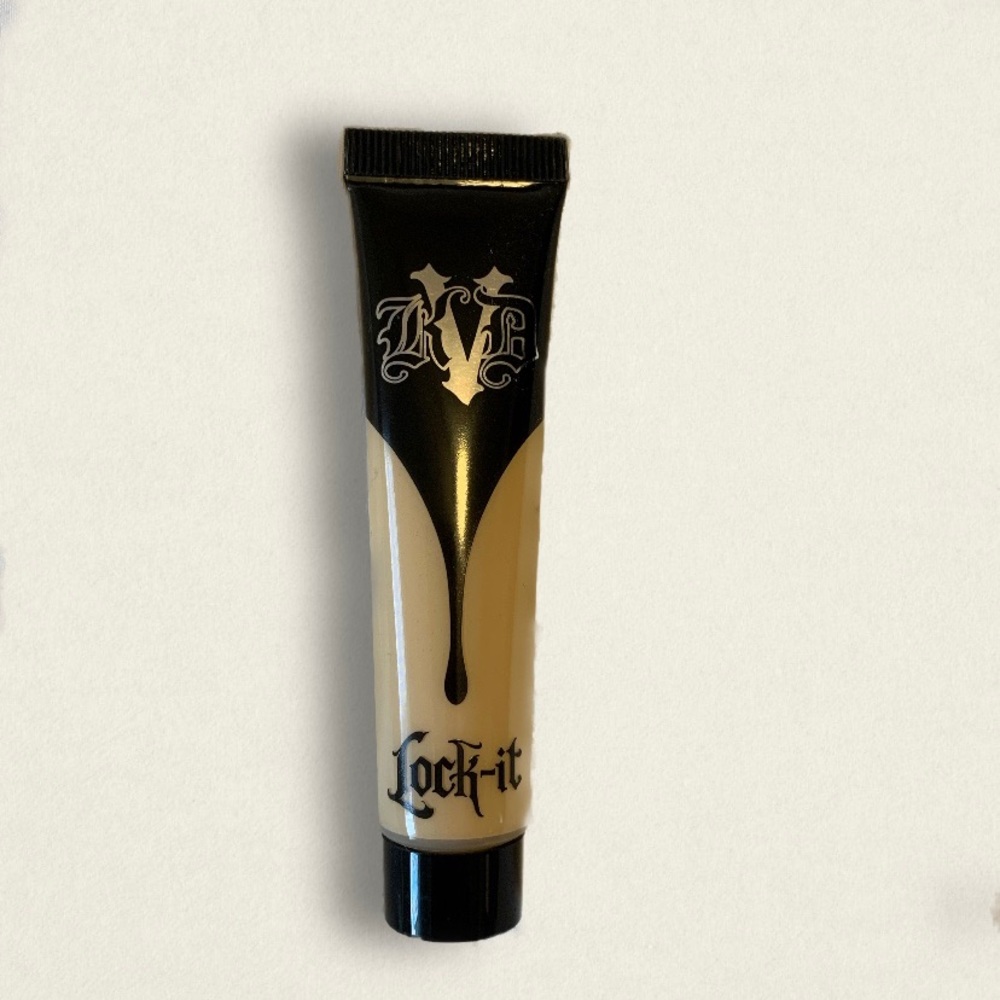 💫ADD-ON💫 Mini KVD Beauty Lock It Foundation